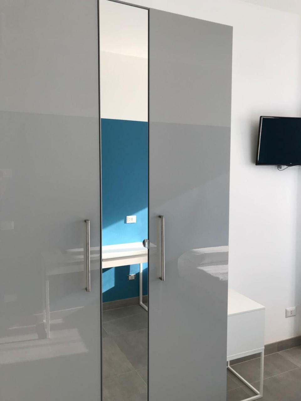 Joy Rooms Milano Exteriör bild