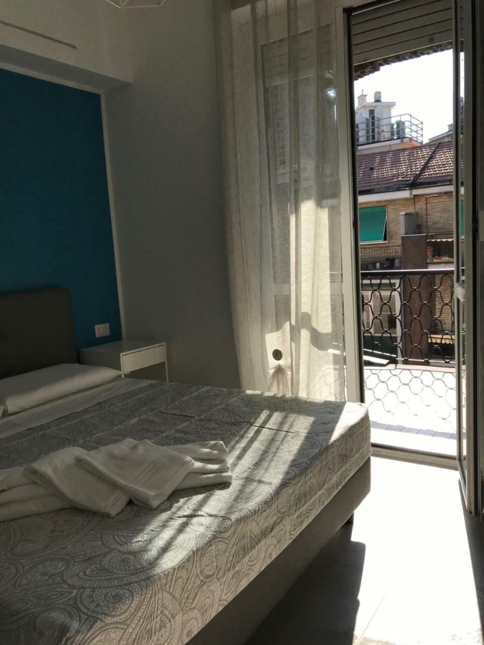 Joy Rooms Milano Exteriör bild