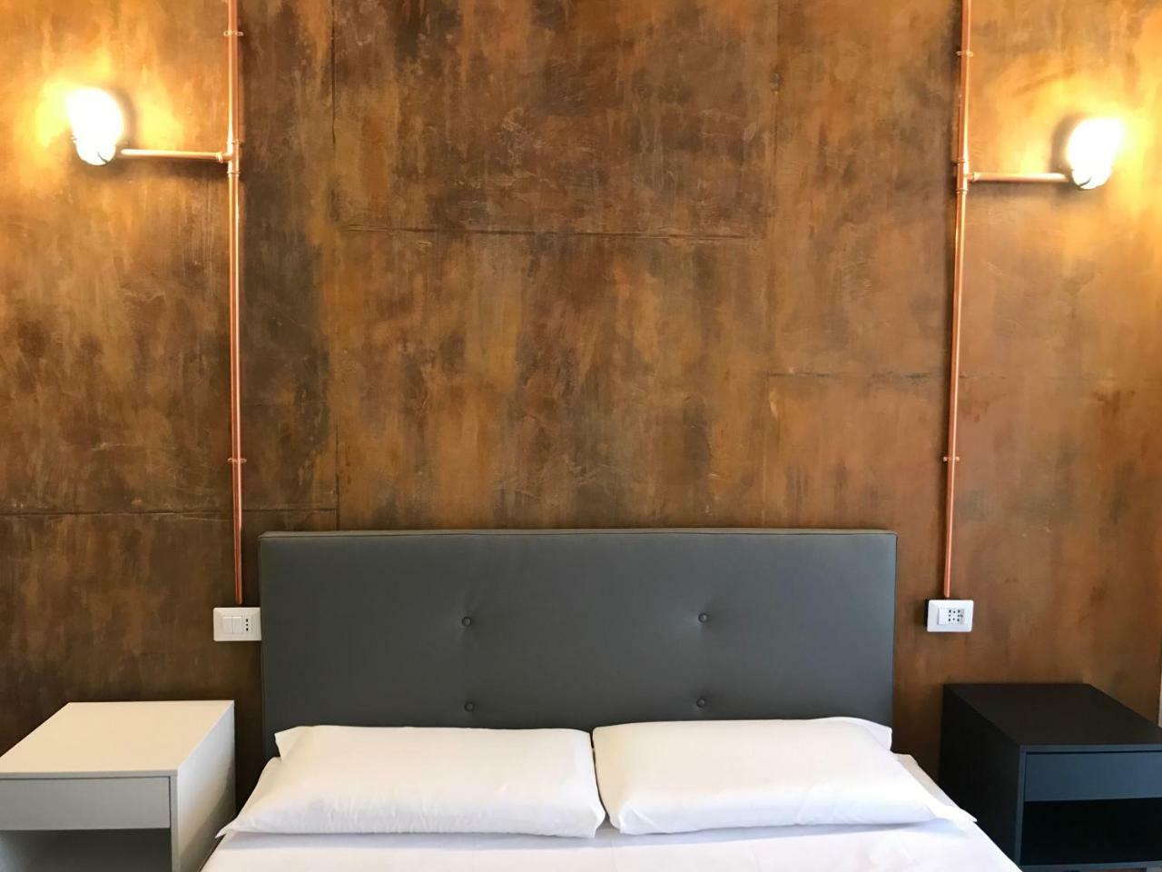 Joy Rooms Milano Exteriör bild
