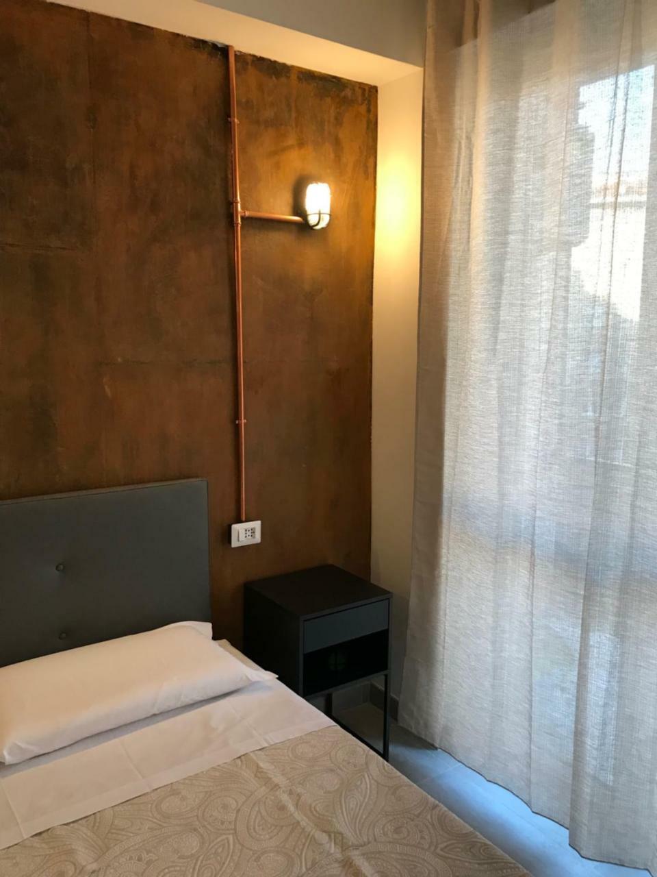 Joy Rooms Milano Exteriör bild