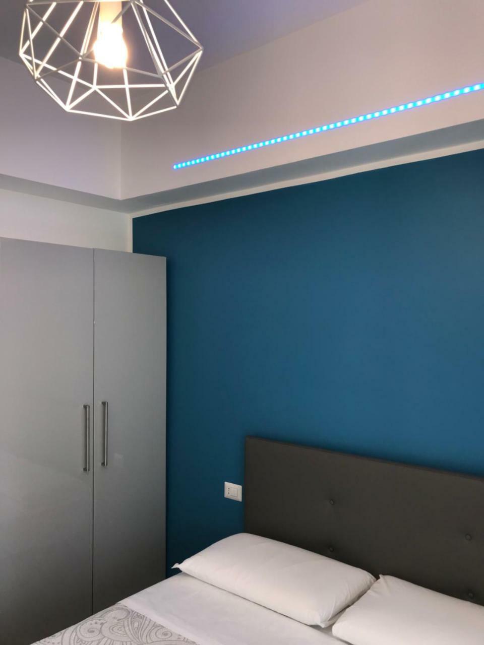 Joy Rooms Milano Exteriör bild