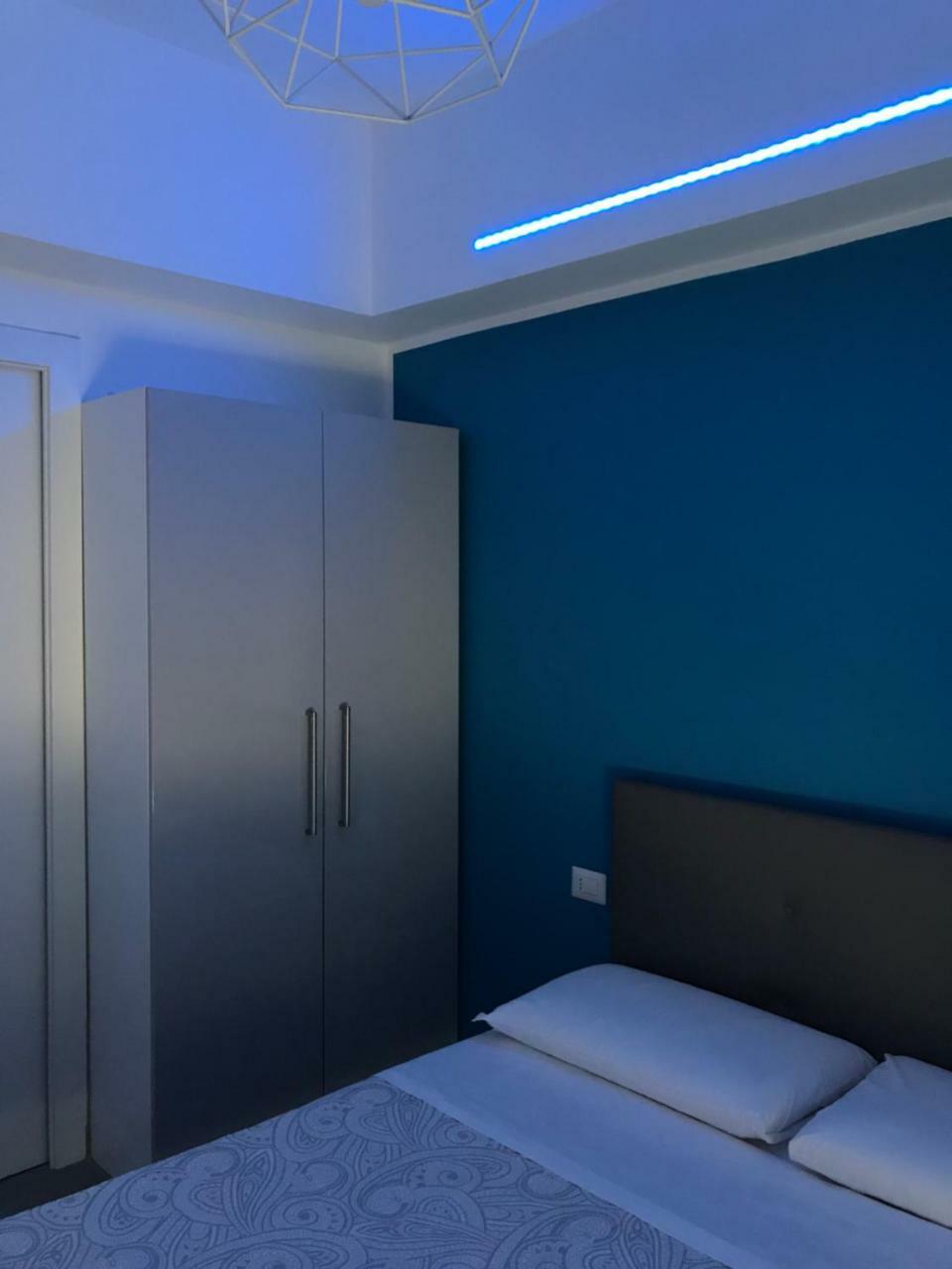 Joy Rooms Milano Exteriör bild